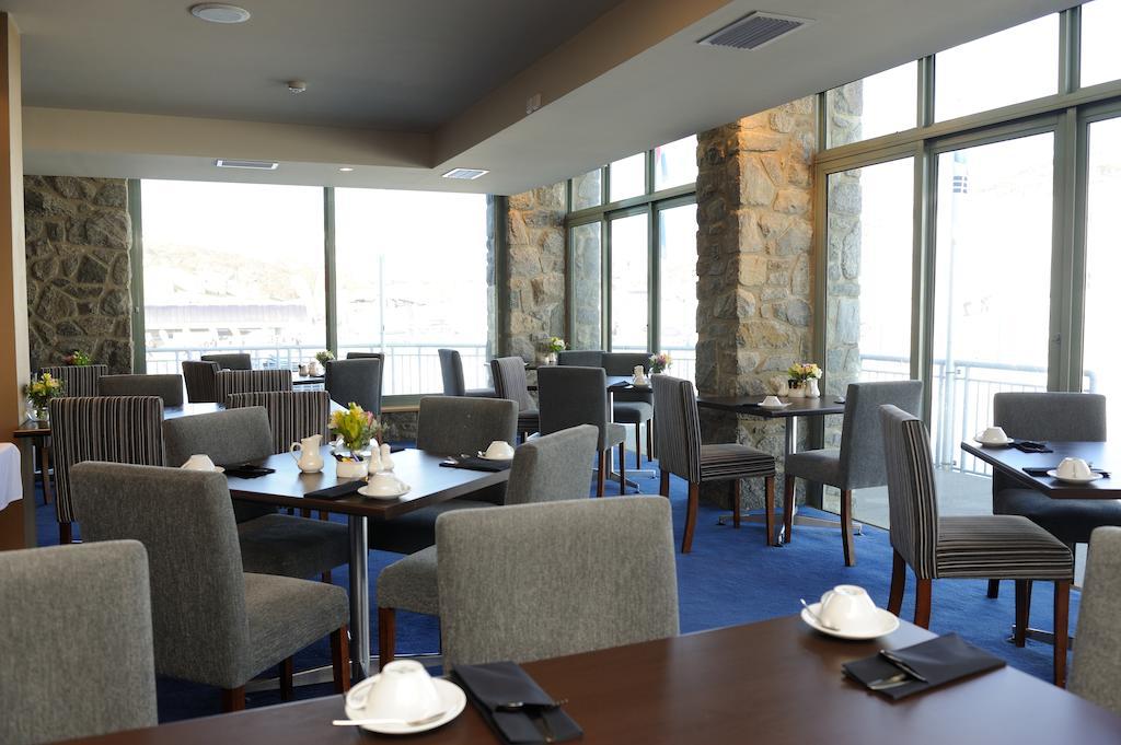 The Perisher Valley Hotel Екстериор снимка